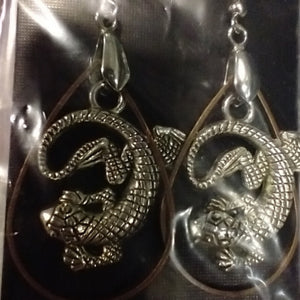 E Lizard Silver Teardrop $12